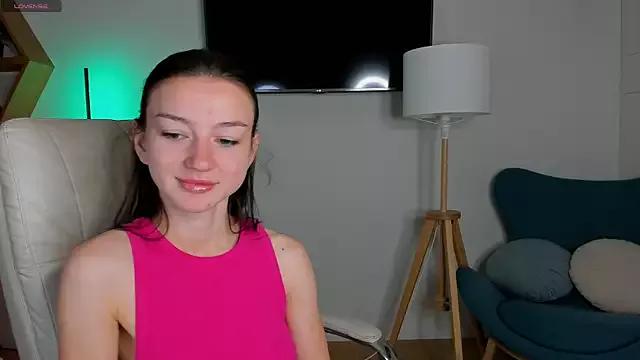 Luna__Baby from StripChat is Freechat