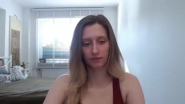 LUNA_delight from StripChat is Freechat