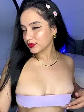 Unleash your urge for fetish cams livestreamers with our pick of steaming hot models, versed in the art of seduction and indulgence.