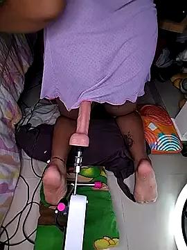 lunitasexy from StripChat is Freechat