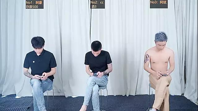 Unleash your urge for fetish cams livestreamers with our pick of steaming hot models, versed in the art of seduction and indulgence.