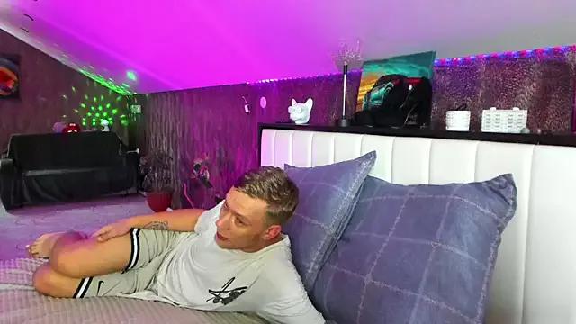 Unleash your urge for fetish cams livestreamers with our pick of steaming hot models, versed in the art of seduction and indulgence.