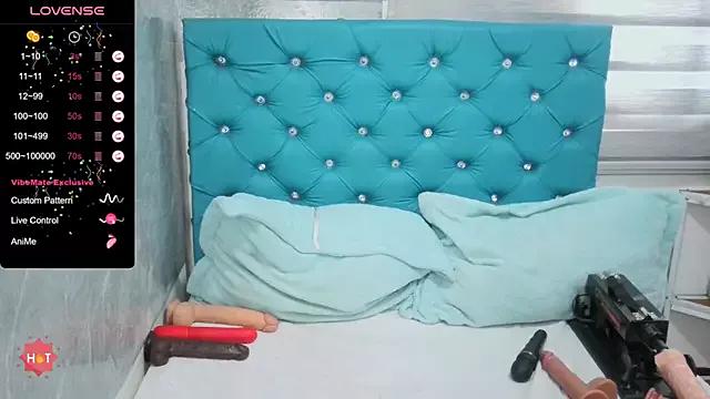 MAARYMOON from StripChat is Freechat