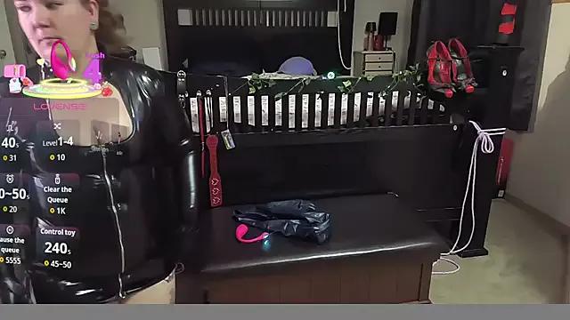 Unleash your urge for fetish cams livestreamers with our pick of steaming hot models, versed in the art of seduction and indulgence.