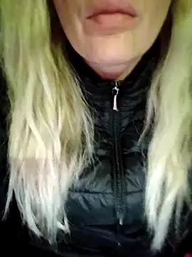 Madamx14 from StripChat is Freechat