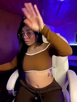 Unleash your urge for fetish cams livestreamers with our pick of steaming hot models, versed in the art of seduction and indulgence.