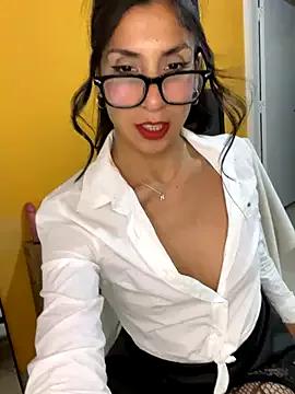 Unleash your urge for fetish cams livestreamers with our pick of steaming hot models, versed in the art of seduction and indulgence.