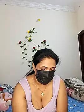 Madhubala_desi from StripChat is Freechat