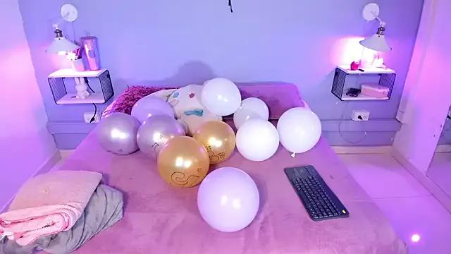 Madison_Darkk from StripChat is Freechat