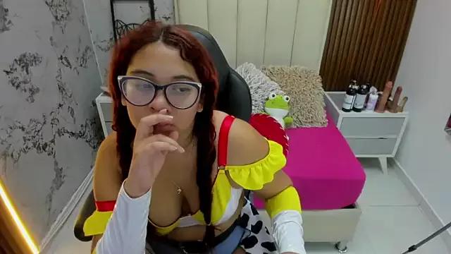 Unleash your urge for fetish cams livestreamers with our pick of steaming hot models, versed in the art of seduction and indulgence.