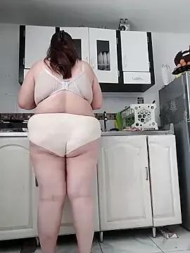 Madisoncurvy from StripChat is Freechat