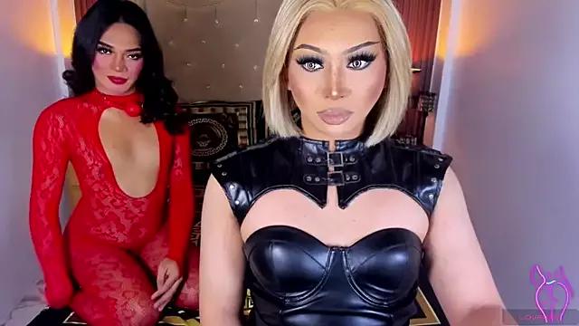 Unleash your urge for fetish cams livestreamers with our pick of steaming hot models, versed in the art of seduction and indulgence.