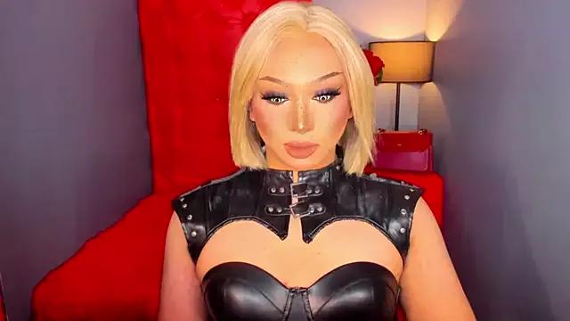 Unleash your urge for fetish cams livestreamers with our pick of steaming hot models, versed in the art of seduction and indulgence.