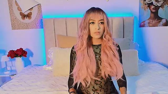 Unleash your urge for fetish cams livestreamers with our pick of steaming hot models, versed in the art of seduction and indulgence.