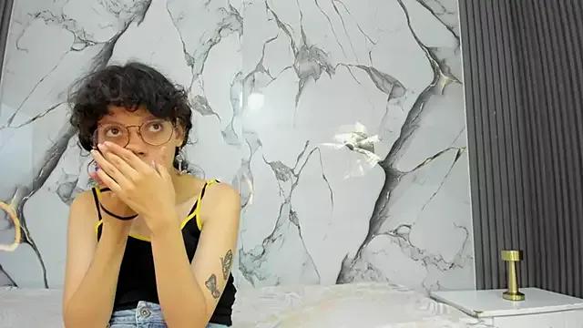 MadyStarkx from StripChat is Freechat