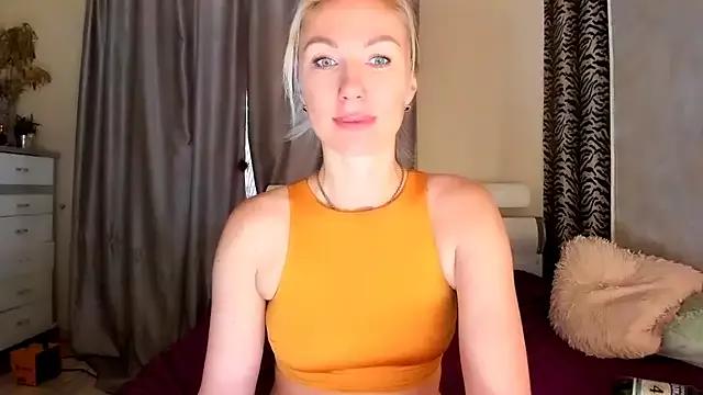 Unleash your urge for fetish cams livestreamers with our pick of steaming hot models, versed in the art of seduction and indulgence.