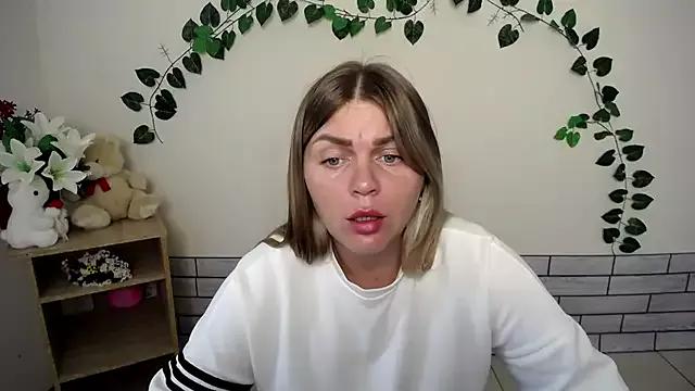 Unleash your urge for fetish cams livestreamers with our pick of steaming hot models, versed in the art of seduction and indulgence.