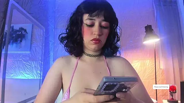 MAGIC_SOFI from StripChat is Freechat