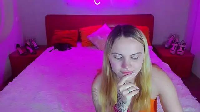 Unleash your urge for fetish cams livestreamers with our pick of steaming hot models, versed in the art of seduction and indulgence.