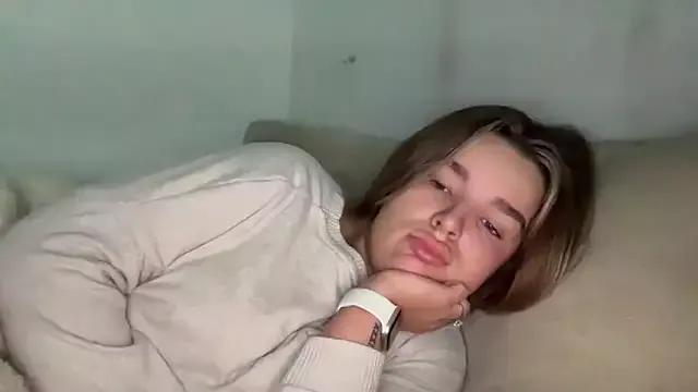 maisiesmithx from StripChat is Freechat