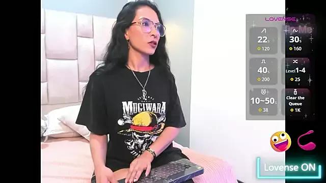 Maite_black from StripChat is Freechat