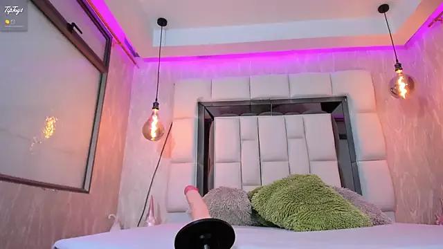 Unleash your urge for fetish cams livestreamers with our pick of steaming hot models, versed in the art of seduction and indulgence.