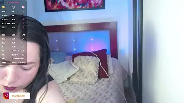 MaraDiaz11 from StripChat is Freechat