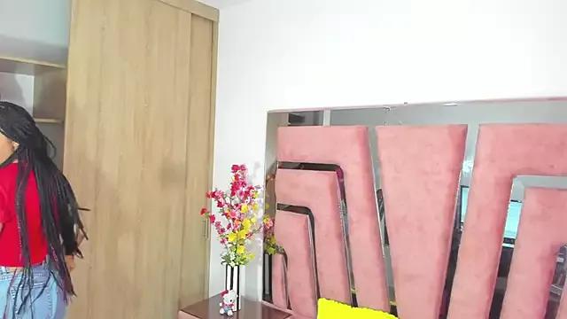 MaraKarly from StripChat is Freechat