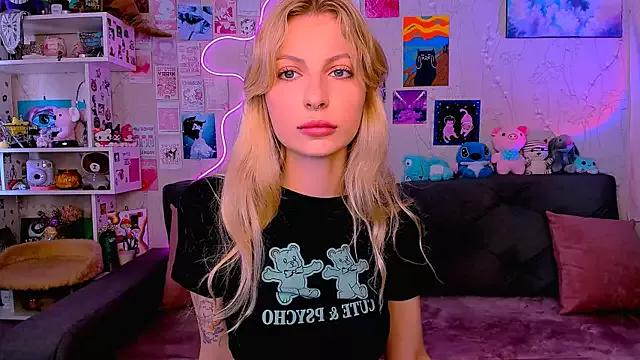 Unleash your urge for fetish cams livestreamers with our pick of steaming hot models, versed in the art of seduction and indulgence.