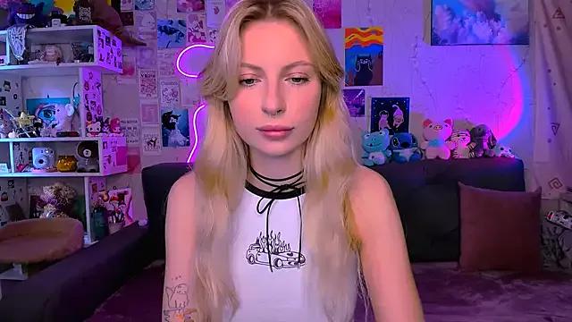 Unleash your urge for fetish cams livestreamers with our pick of steaming hot models, versed in the art of seduction and indulgence.