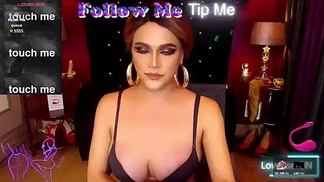 Unleash your urge for fetish cams livestreamers with our pick of steaming hot models, versed in the art of seduction and indulgence.