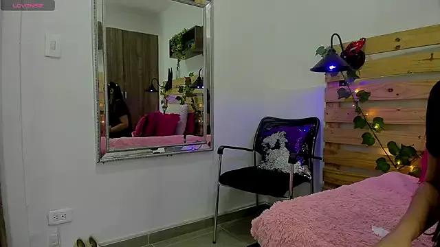 Mariadelmar_15 from StripChat is Freechat