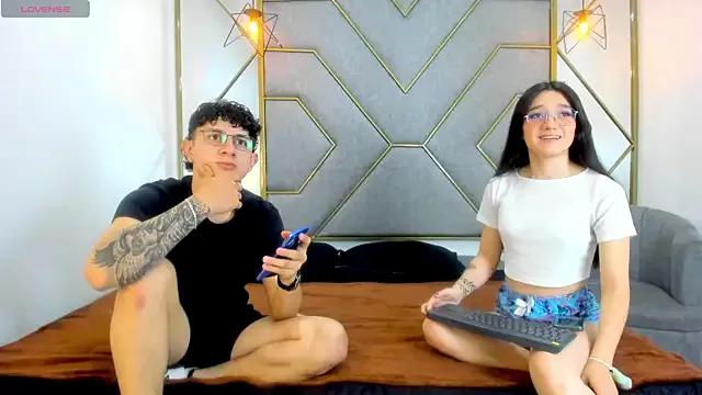 marian_stons from StripChat is Freechat