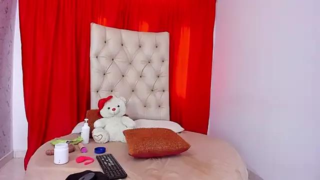 Unleash your urge for fetish cams livestreamers with our pick of steaming hot models, versed in the art of seduction and indulgence.