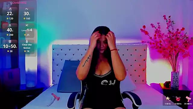 Mariana_Montes from StripChat is Freechat