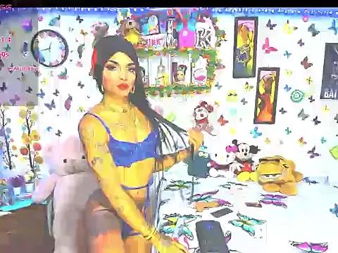 Unleash your urge for fetish cams livestreamers with our pick of steaming hot models, versed in the art of seduction and indulgence.