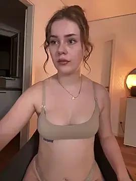 Photos of MaribelRiver from StripChat is Freechat