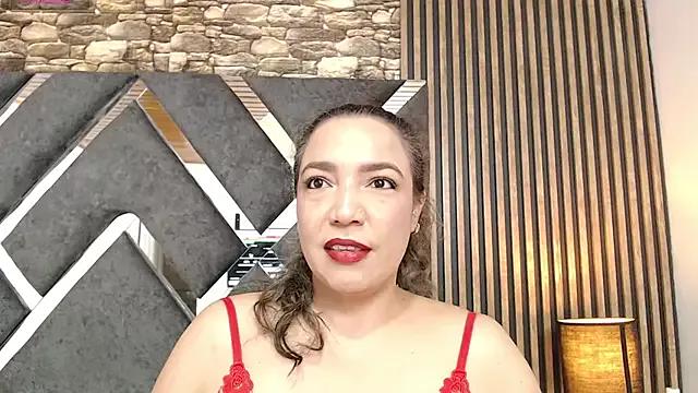 Unleash your urge for fetish cams livestreamers with our pick of steaming hot models, versed in the art of seduction and indulgence.