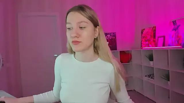 Unleash your urge for fetish cams livestreamers with our pick of steaming hot models, versed in the art of seduction and indulgence.
