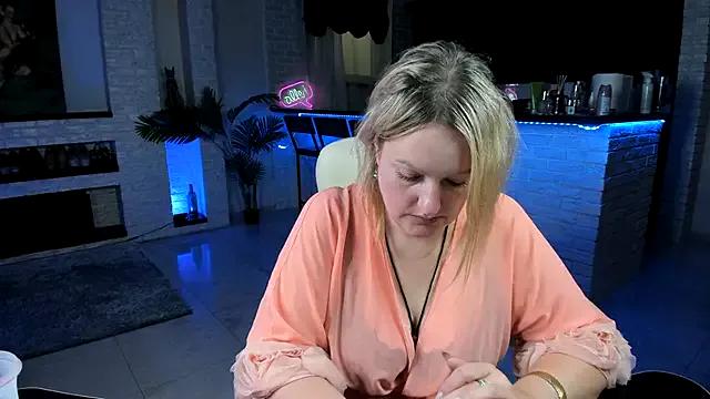 Unleash your urge for fetish cams livestreamers with our pick of steaming hot models, versed in the art of seduction and indulgence.