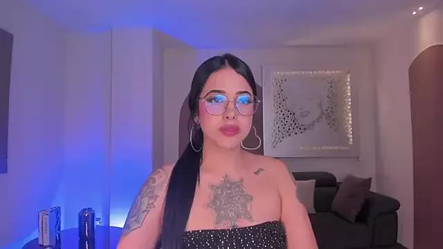 MarieWalker_ from StripChat is Freechat