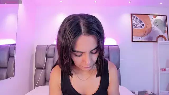 Unleash your urge for fetish cams livestreamers with our pick of steaming hot models, versed in the art of seduction and indulgence.