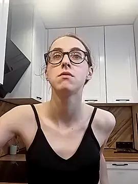 MartiniiSelenna from StripChat is Freechat