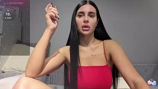 Unleash your urge for fetish cams livestreamers with our pick of steaming hot models, versed in the art of seduction and indulgence.