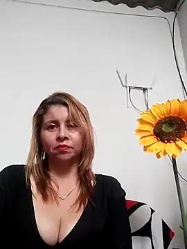 Mary_cela_ webcams show profile image 
