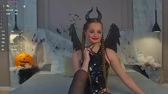 Unleash your urge for fetish cams livestreamers with our pick of steaming hot models, versed in the art of seduction and indulgence.