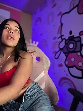 Unleash your urge for fetish cams livestreamers with our pick of steaming hot models, versed in the art of seduction and indulgence.