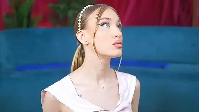 Unleash your urge for fetish cams livestreamers with our pick of steaming hot models, versed in the art of seduction and indulgence.