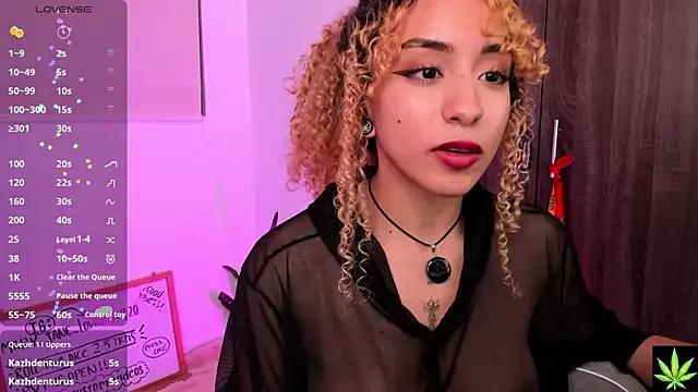 MaryJanelovers from StripChat is Freechat