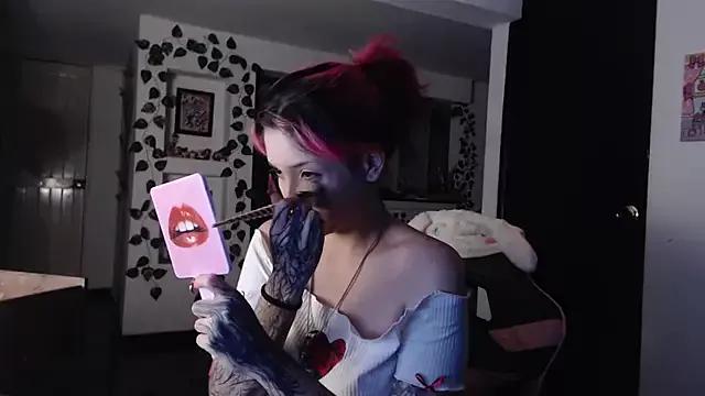 Unleash your urge for fetish cams livestreamers with our pick of steaming hot models, versed in the art of seduction and indulgence.